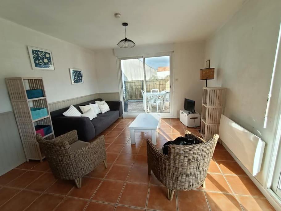 Maison 6 Pers Proche Plage De Tanchet La Pironnière エクステリア 写真