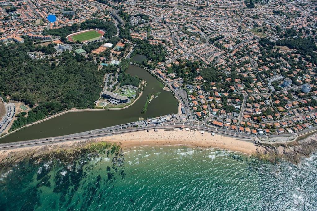 Maison 6 Pers Proche Plage De Tanchet La Pironnière エクステリア 写真