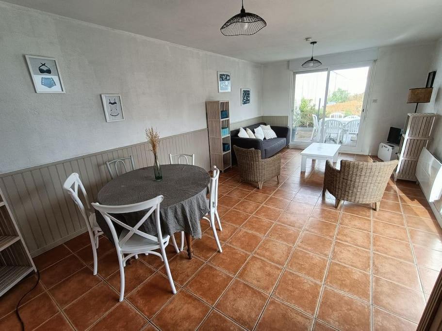 Maison 6 Pers Proche Plage De Tanchet La Pironnière エクステリア 写真